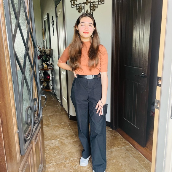 Meet your Posher, Diana - Picture 1 of 1